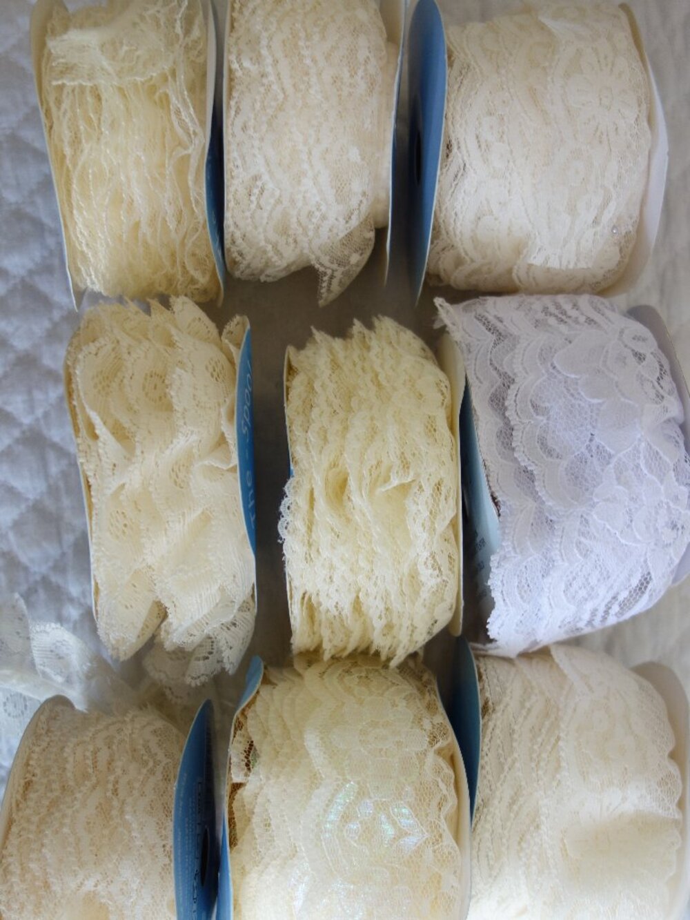 HUGE!!! Lot of whites & cream lace trim ribbon crochet sewing notions - Picture 5 of 7